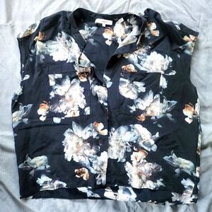 Sleeveless flower print